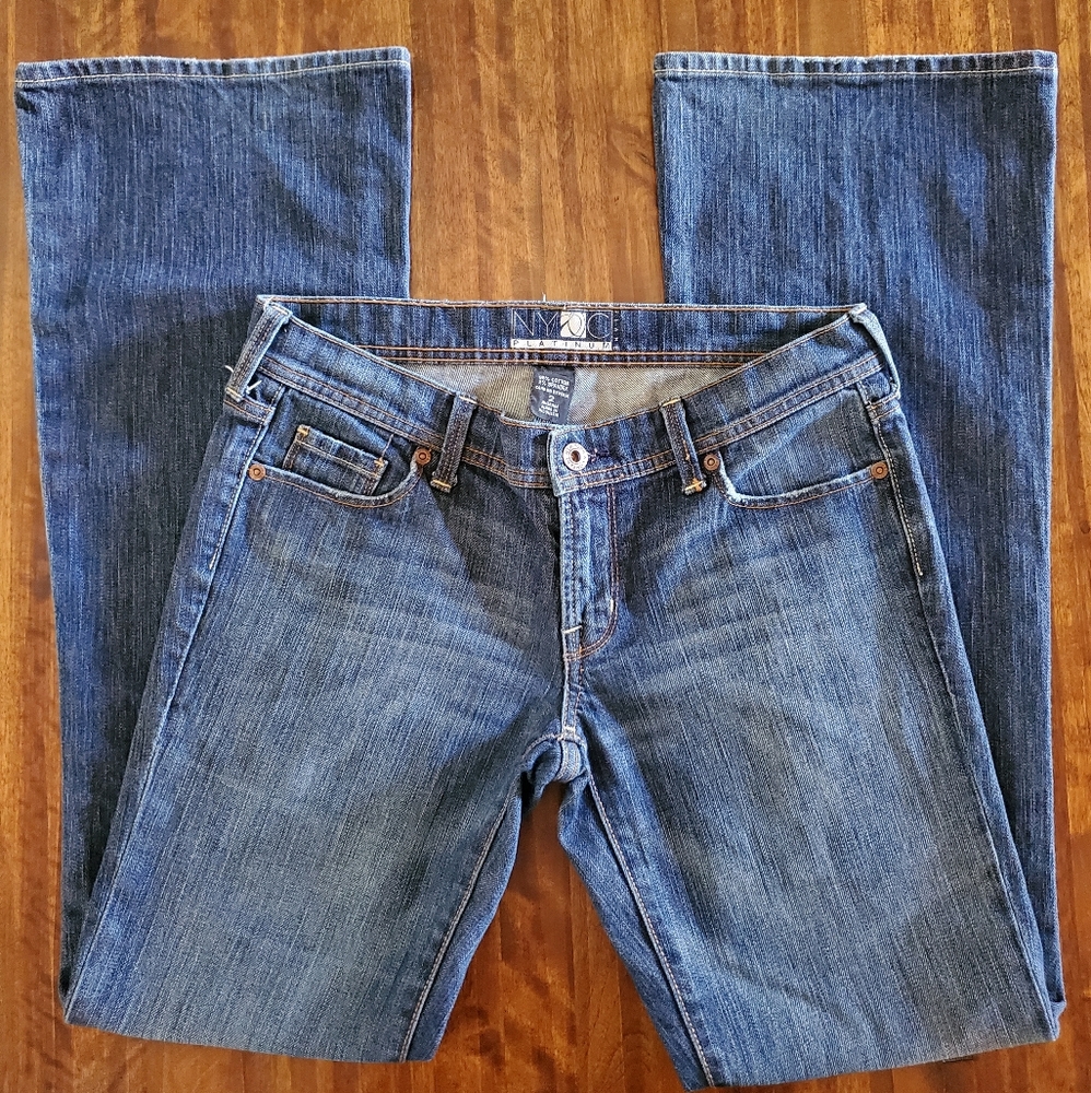 New York & Company Platinum Boot Cut Jeans Sz 2